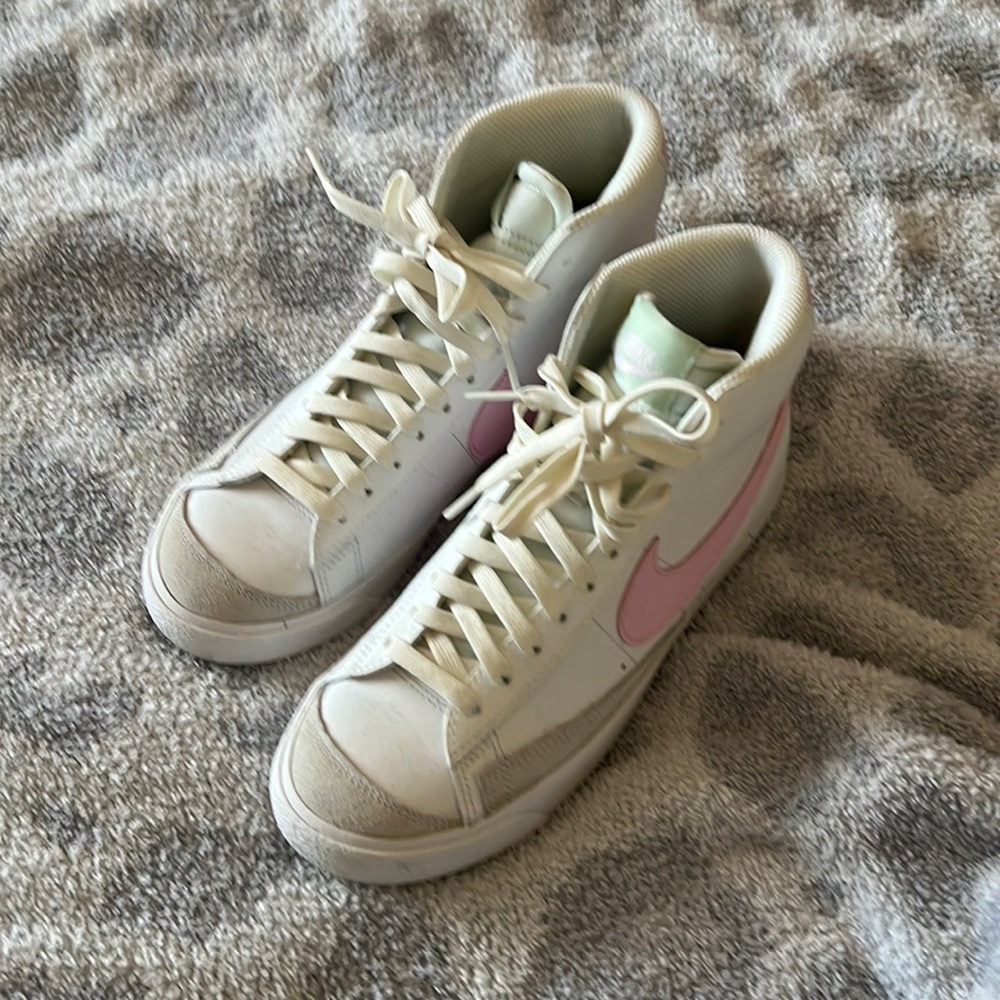 Brand new Nike blazers